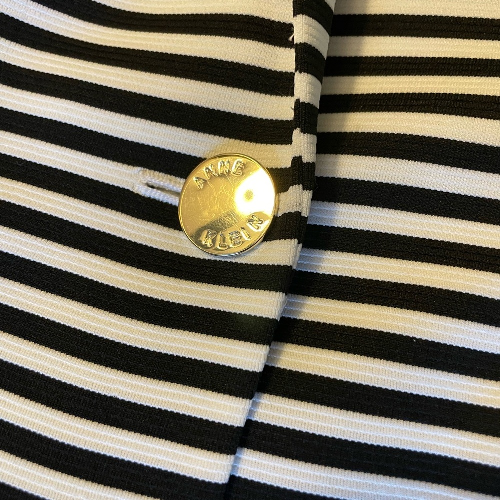 Anne Klein Black and White Striped Blazer, size M - Picture 3 of 3